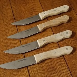 Farberware Steak Knives lot of 4